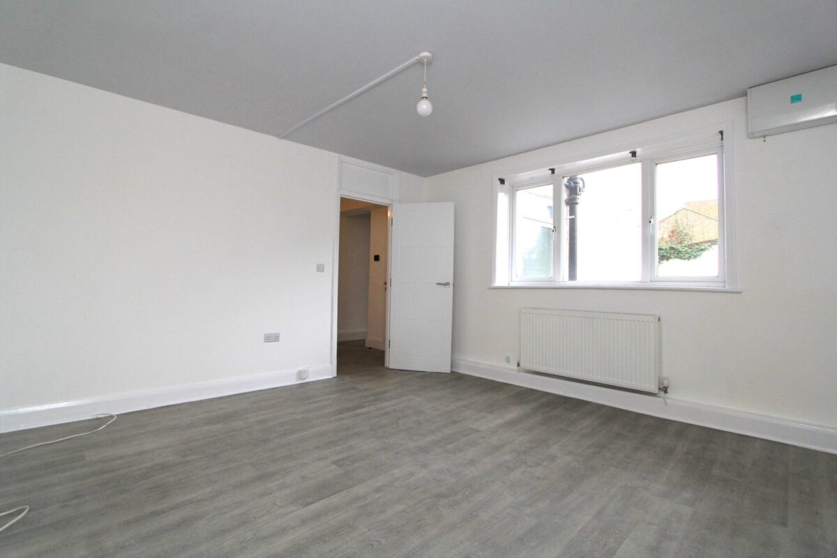 Eaton Court, London, SE21