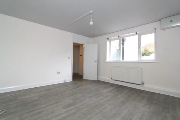 Eaton Court, London, SE21